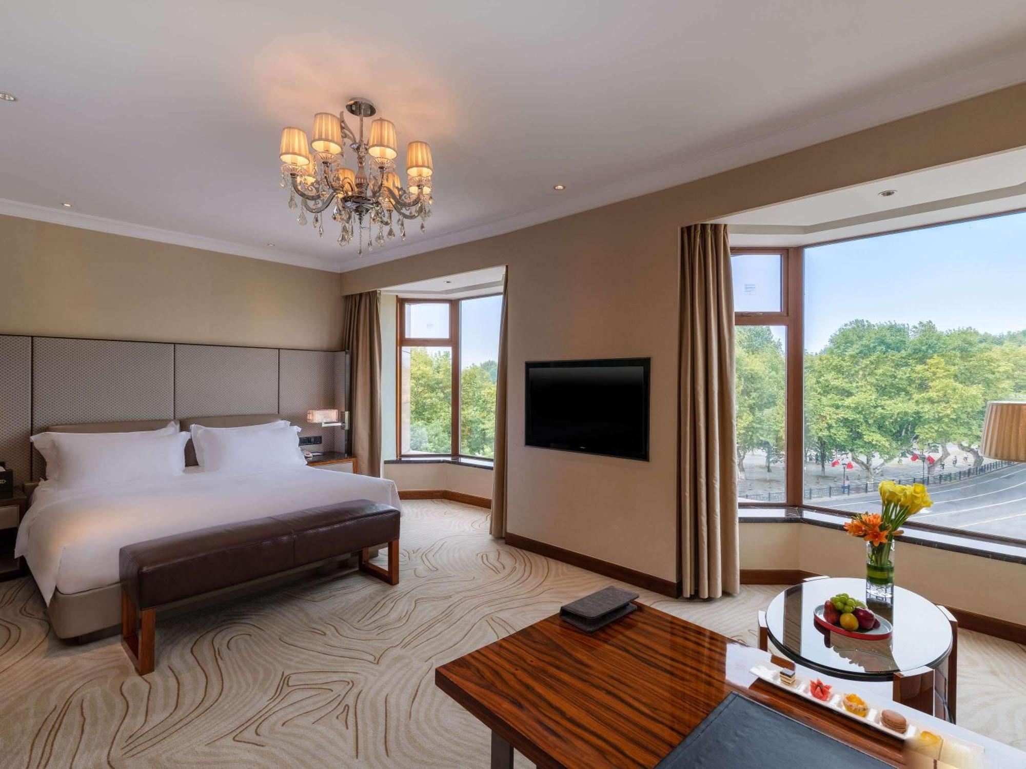 Sofitel Hangzhou Westlake - Few Steps To West Lake, With Panoramic Lake View Terrace Exteriör bild